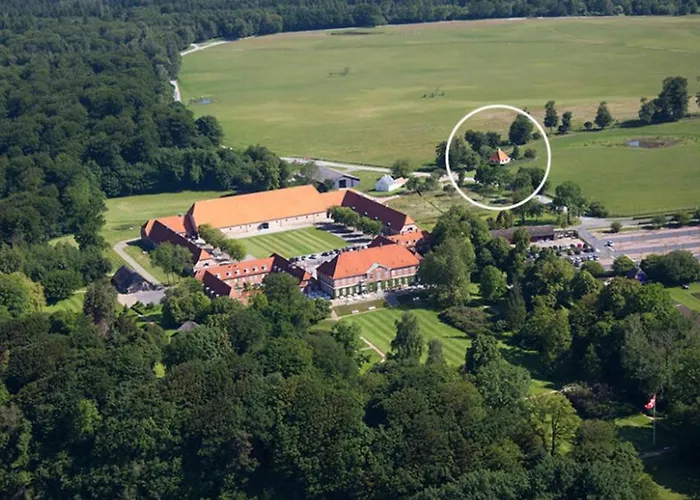 Hindsgavl Slot Hotell 4*